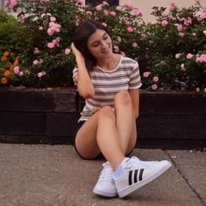 Meet your Posher, Emilie